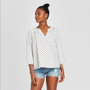 NWT Target Universal Thread Peasant Top